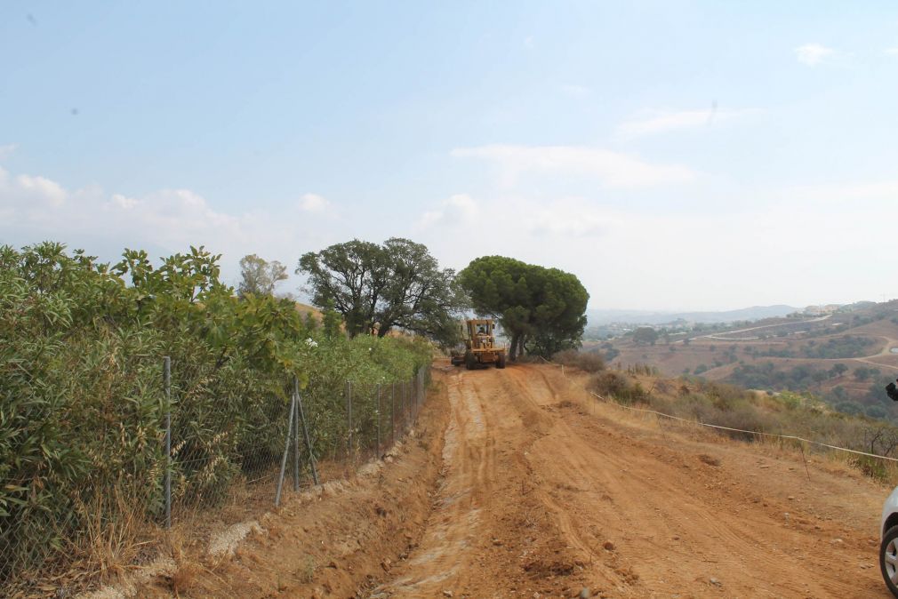 Trabajos de acondicionamiento de caminos rurales
