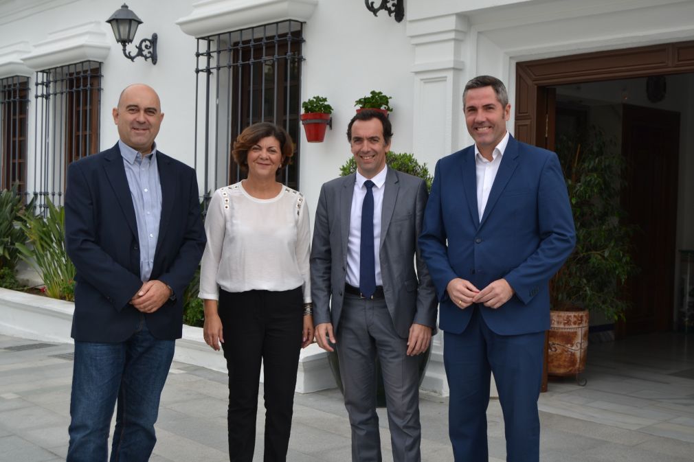 El equipo de Gobierno agradece el compromiso de la Junta en materia de Educaci&oacute;n.
