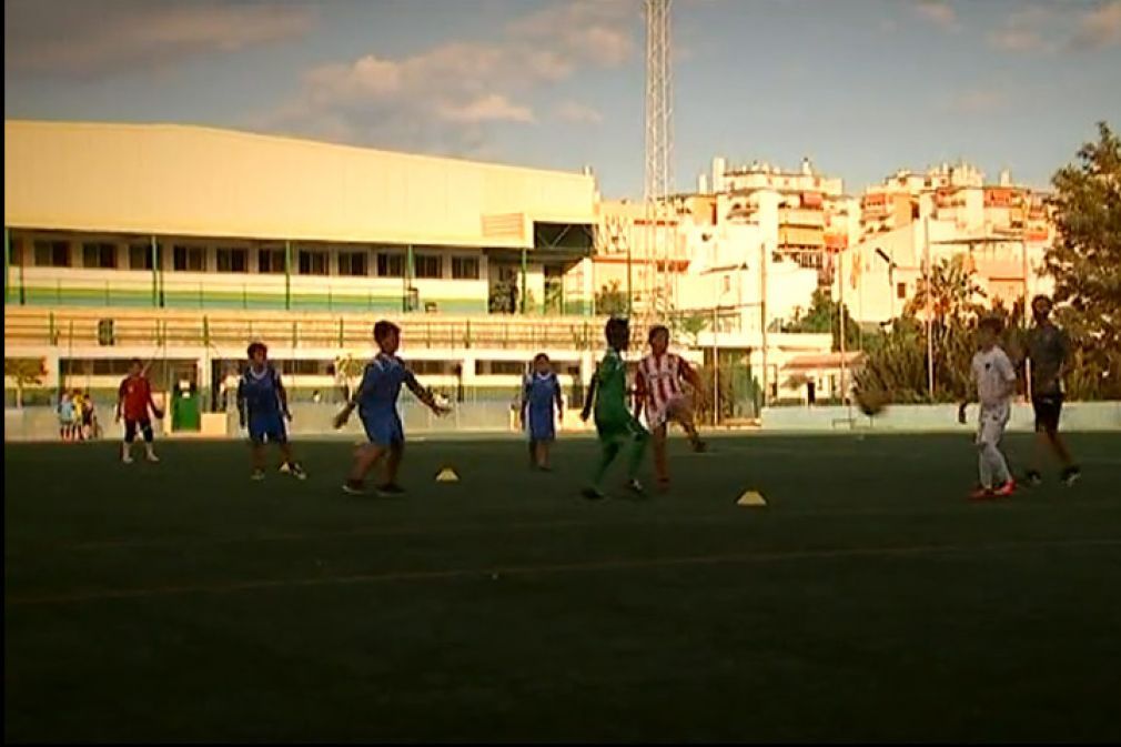 La Escuela Municipal de Fútbol protagonista de En Juego