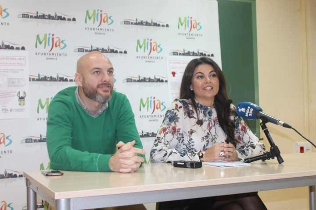 Rueda de prensa con Nuria Rodr&iacute;guez y Jes&uacute;s Vara.