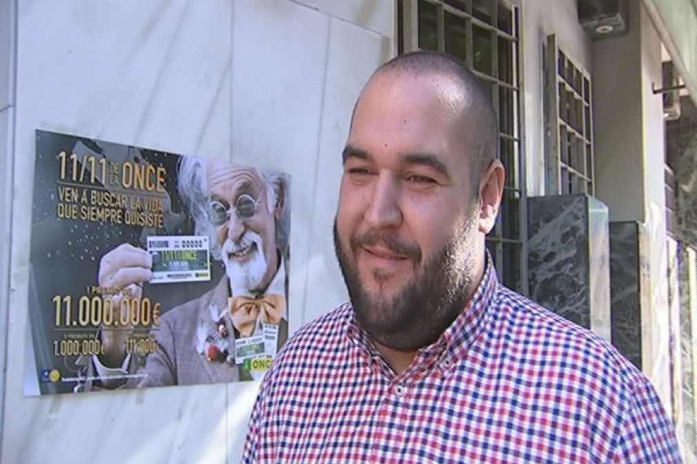 No todos los d&iacute;as se reparte tanta suerte como la que este fin de semana ha dado Juan Ramos a uno de sus clientes.