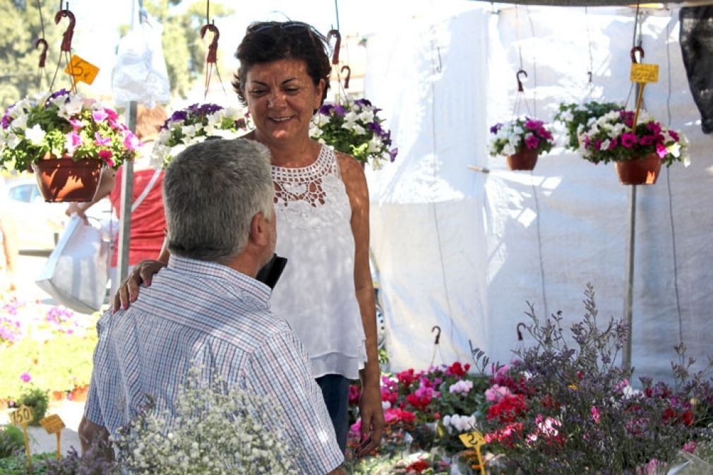 Fuensanta Lima en el mercadillo La Cala.