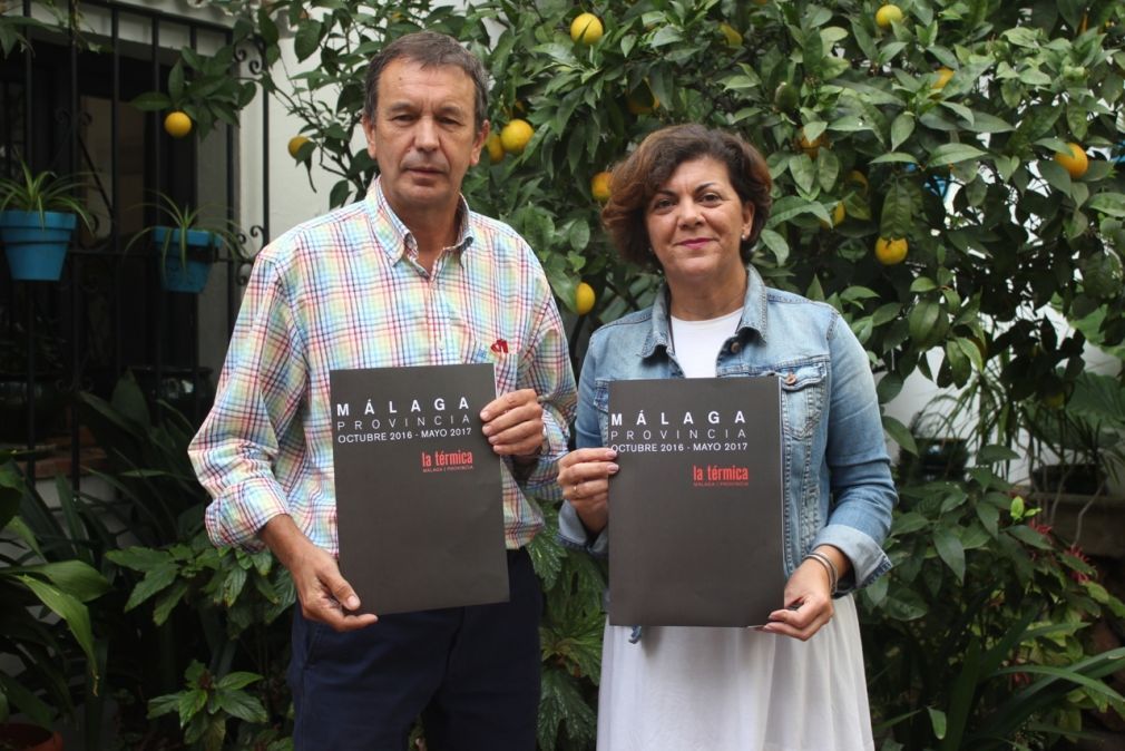 Francisco Gutierrez, coordinador del departamento de Cultura, y la edil Fuensanta Lima durante la presentaci&oacute;n del viaje en la Casa Museo de Mijas Pueblo. FOTO: Patricia Murillo