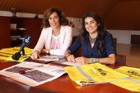 La edil de Movilidad, Nuria Rodr&iacute;guez (dcha.), junto a la t&eacute;cnico de Educaci&oacute;n, Paqui Lavado.