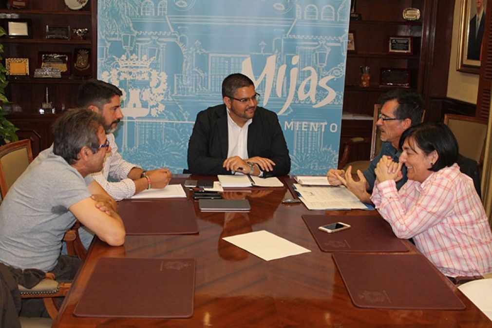 Los concejales de Medio Ambiente, Jos&eacute; Antonio Gonz&aacute;lez, y el de Zonas Rurales, Roy P&eacute;rez, se reunieron en el d&iacute;a de ayer con representantes de Ecologistas en Acci&oacute;n.