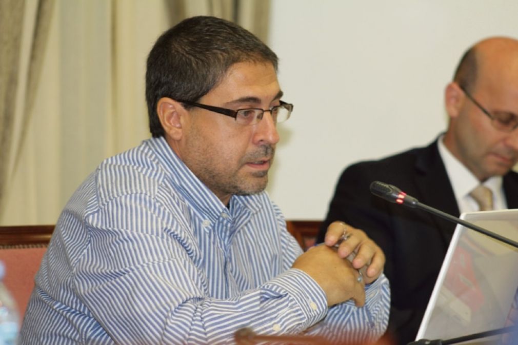 El portavoz de CSSP, Francisco Mart&iacute;nez, en un momento del pleno